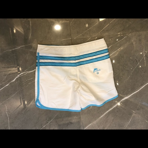 La Senza Girl shorts only - Picture 2 of 5